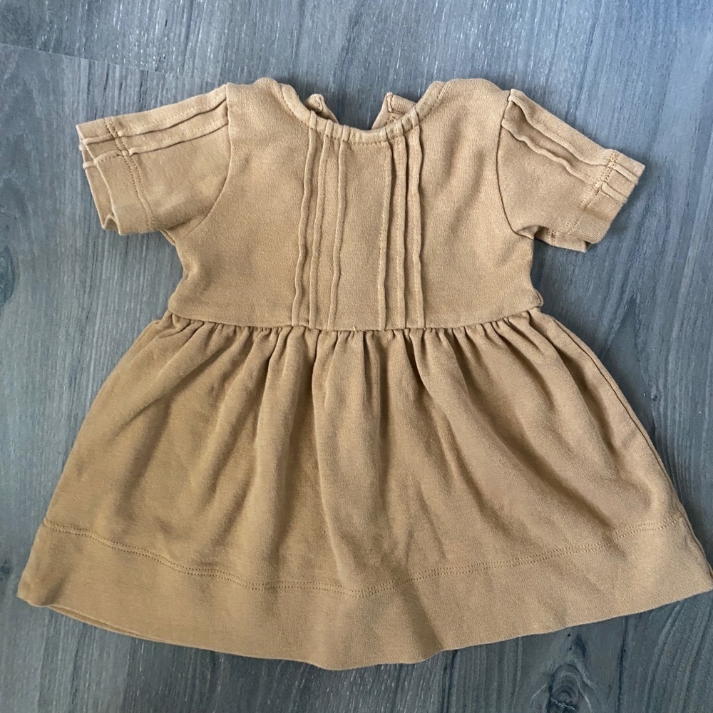 Kate Quinn dress